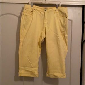 Jean Capri yellow